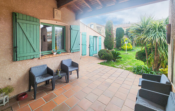 Location de vacances - Saint Chinian , France - FLH723 101