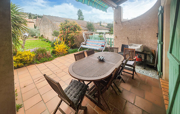 Location de vacances - Saint Chinian , France - FLH723 2