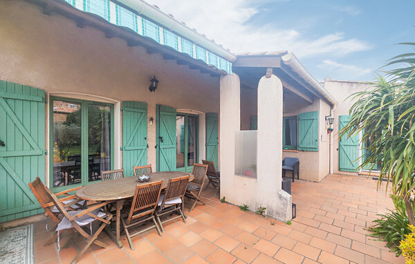 Location de vacances - Saint Chinian , France - FLH723 8