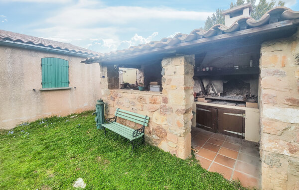 Location de vacances - Saint Chinian , France - FLH723 103