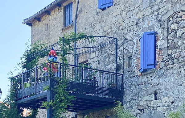 Semesterhus - Pied de Borne , Frankrike - FLL014 1