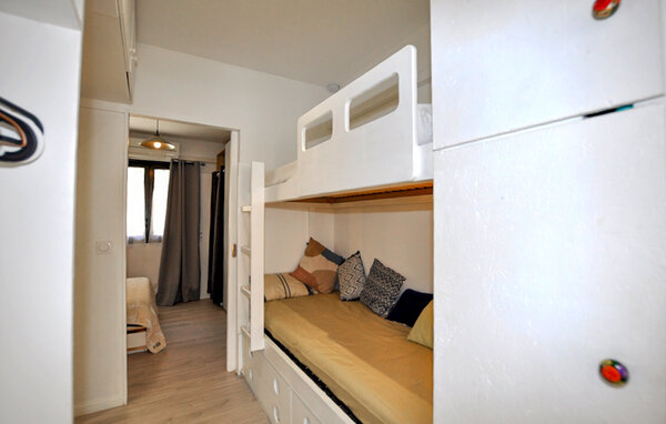 Holiday Home - Canet-en-Roussillon Plage , France - FLP316 601