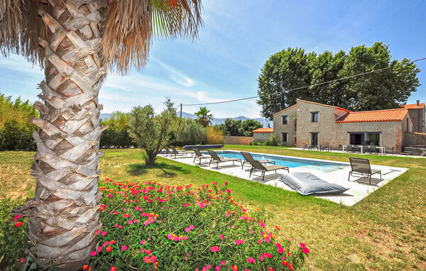 Location de vacances - Saint-Génis-des-Fontaines , France - FLP325 2