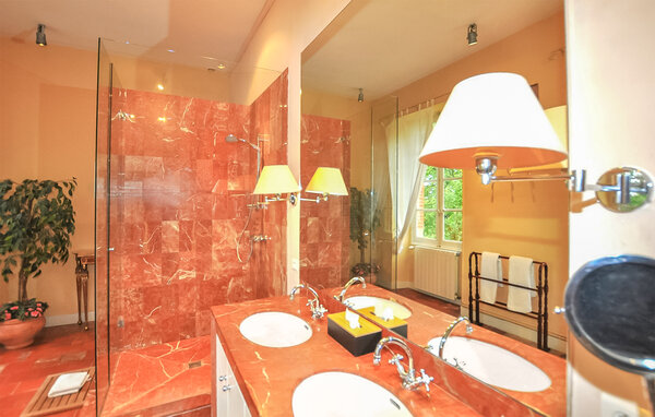 Semesterhus - Montaut , Frankrike - FMA027 704