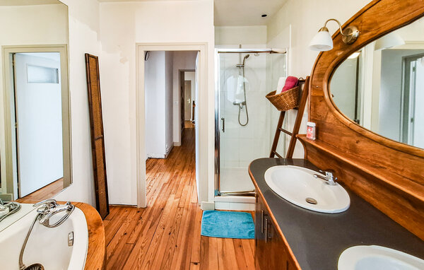 Holiday Home - Castet-Arrouy , France - FMG059 702