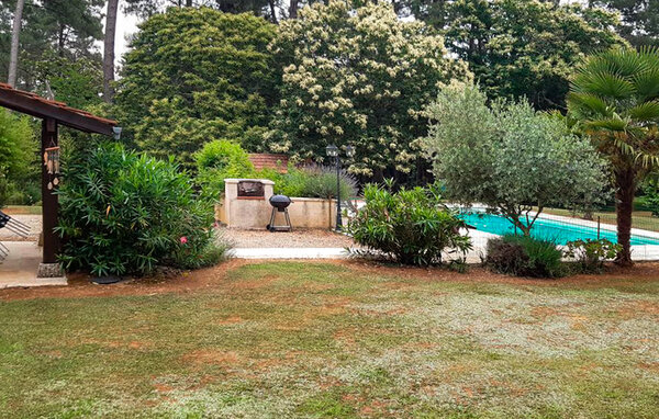 Holiday Home - Montcabrier , France - FML146 101