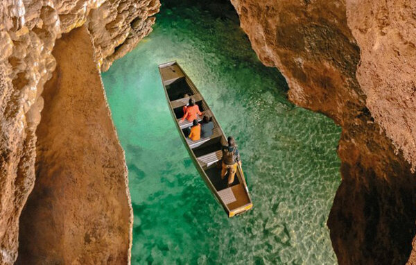 Location de vacances - Montgesty , France - FML147 901