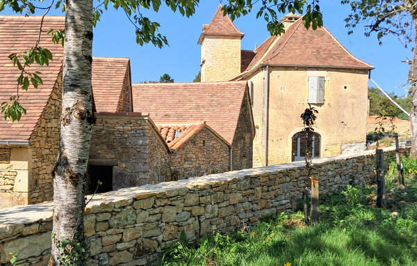 Holiday Home - Montgesty , France - FML147 82