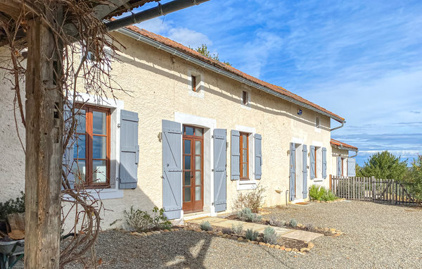 Holiday Home - Monfaucon , France - FMP011 102