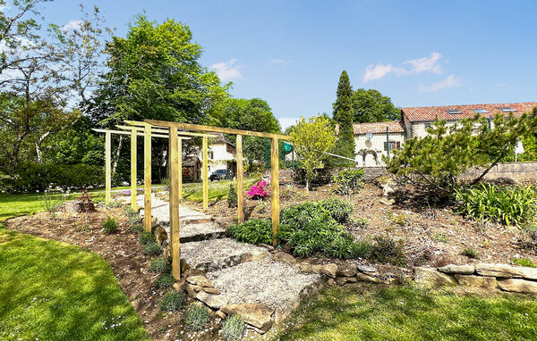 Semesterhus - Jouqueviel , Frankrike - FMT054 102