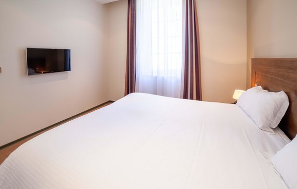 Apartament - Saint Affrique , Francja - FMV045 601