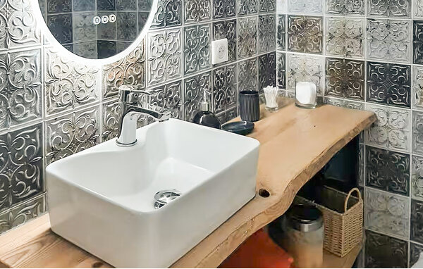 Holiday Home - VAUXAILLON , France - FNA047 702