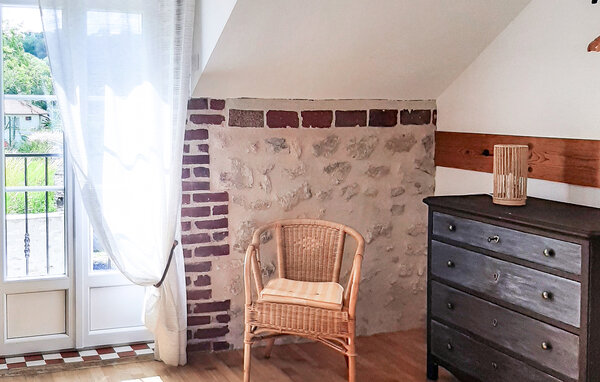 Holiday Home - VAUXAILLON , France - FNA047 606