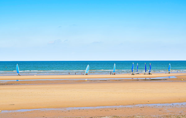 Holiday Home - Deux-Jumeaux , France - FNC172 907