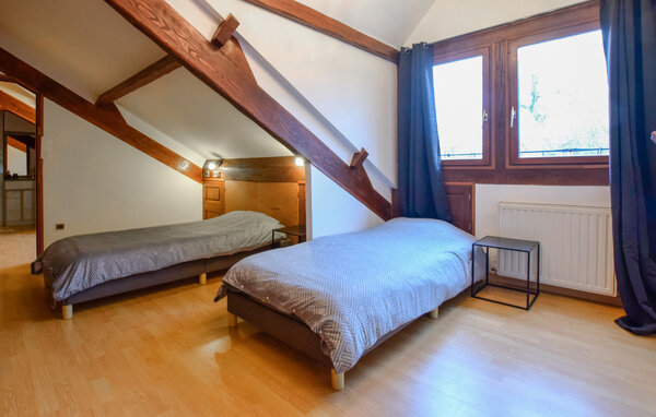 Holiday Home - Mézidon Vallée d'Auge , France - FNC303 603