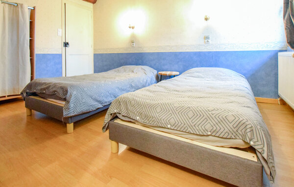 Holiday Home - Mézidon Vallée d'Auge , France - FNC303 605