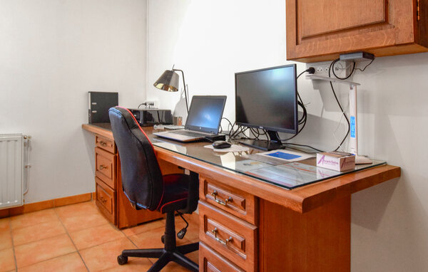 Holiday Home - Mézidon Vallée d'Auge , France - FNC303 502