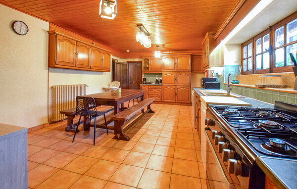 Holiday Home - Mézidon Vallée d'Auge , France - FNC303 6