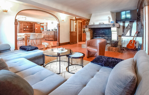 Holiday Home - Mézidon Vallée d'Auge , France - FNC303 4