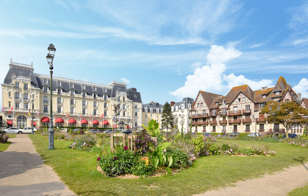 Feriehuse - Cabourg , Frankrig - FNC311 909