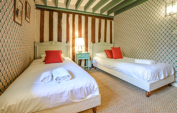 Vakantiehuis - Saint-Etienne-la-Thillaye , Frankrijk - FNC315 605