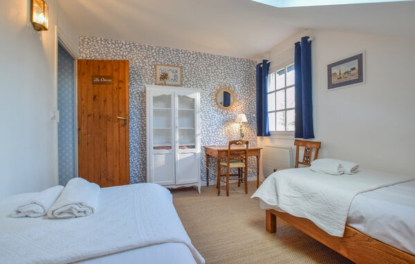 Vakantiehuis - Saint-Etienne-la-Thillaye , Frankrijk - FNC315 608