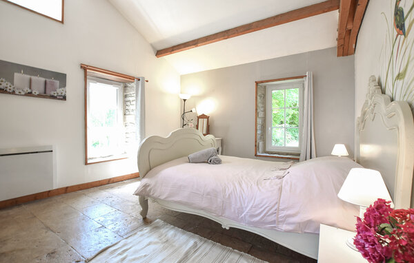 Location de vacances - SAINT-GERMAIN-DU-PERT , France - FNC324 602