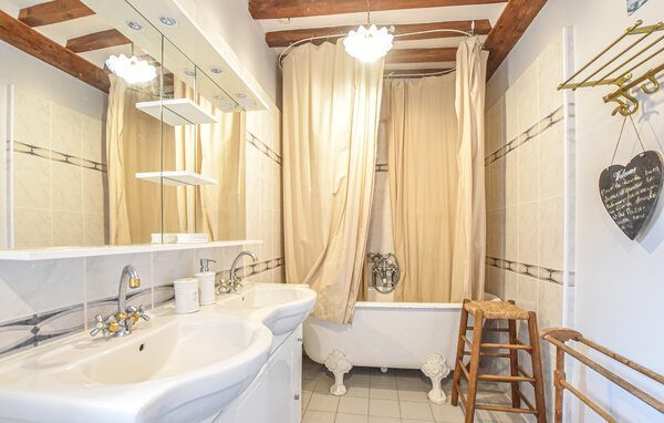 Holiday Home - COURSEULLES-SUR-MER , France - FNC331 702