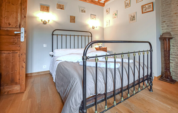Holiday Home - COURSEULLES-SUR-MER , France - FNC331 601