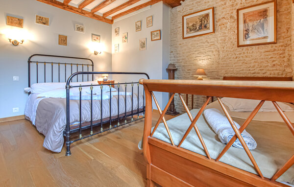 Holiday Home - COURSEULLES-SUR-MER , France - FNC331 603