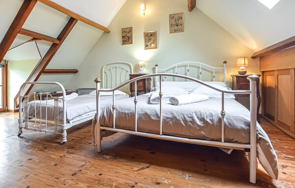 Holiday Home - COURSEULLES-SUR-MER , France - FNC331 604