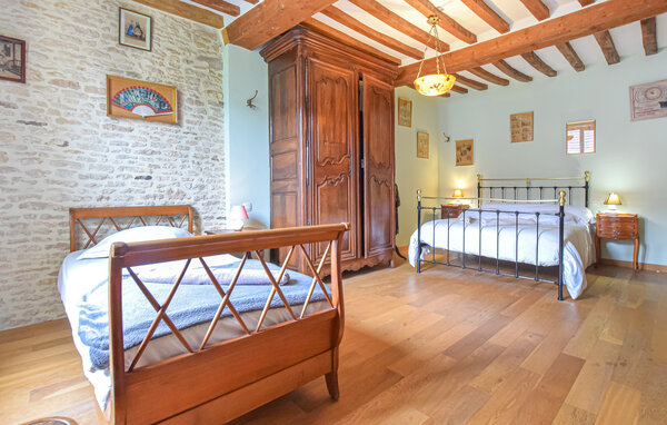 Holiday Home - COURSEULLES-SUR-MER , France - FNC331 608