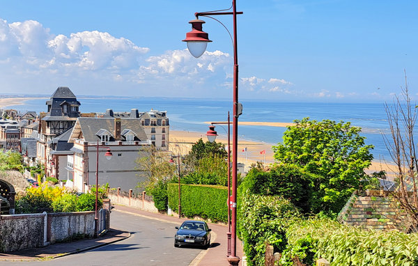 Holiday Home - La Croupte , France - FNC702 901