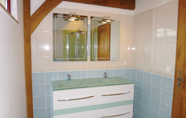 Holiday Home - La Croupte , France - FNC702 702