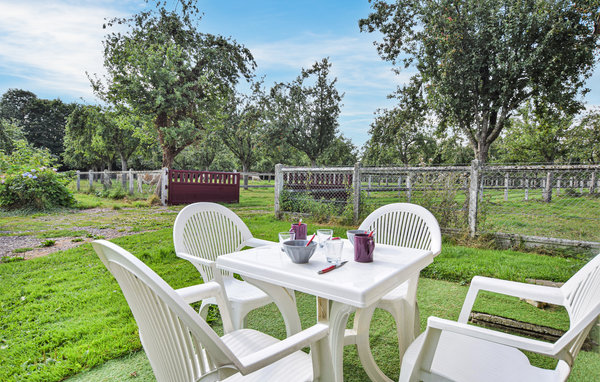 Holiday Home - Saint-Pierre-de-Cormeilles , France - FNE021 103