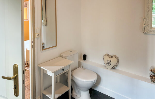 Holiday Home - Mesnil en Ouche , France - FNE072 703