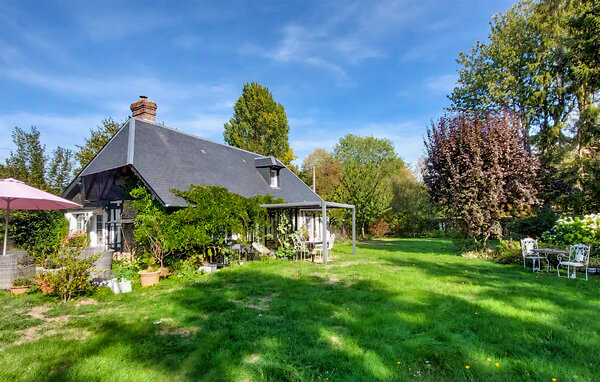 Holiday Home - Beaumesnil , France - FNE074 81