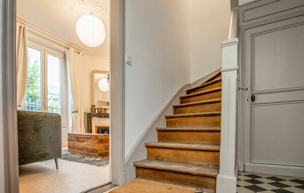 Casa de vacaciones - Chantilly , Francia - FNI044 502