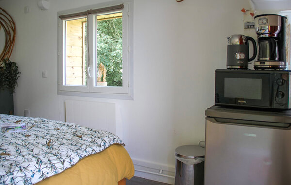 Semesterhus - Escames , Frankrike - FNI047 602
