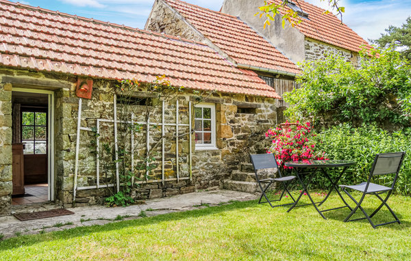 Holiday Home - Quettehou , France - FNM157 102