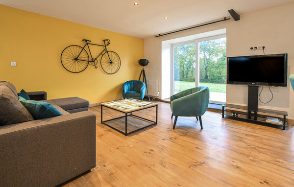 Holiday Home - Saint-Pierre-Eglise , France - FNM530 301