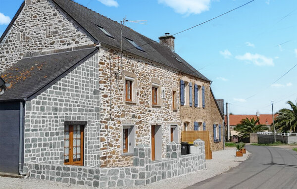 Location de vacances - Quettehou , France - FNM553 81