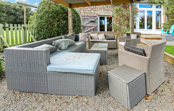 Holiday Home - Saint-Hilaire-du-Harcouët , France - FNM569 101