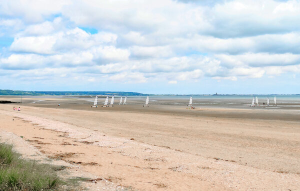 Location de vacances - Quettehou , France - FNM577 906