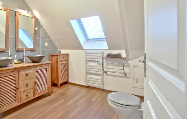 Location de vacances - Quettehou , France - FNM577 701