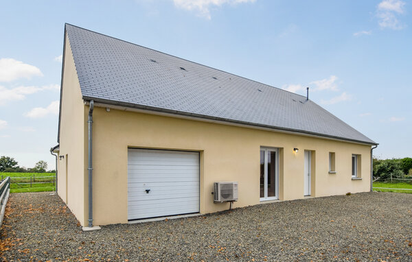 Location de vacances - Bacilly , France - FNM583 82