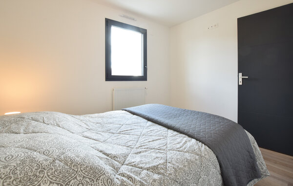 Location de vacances - PIROU-PLAGE , France - FNM590 607