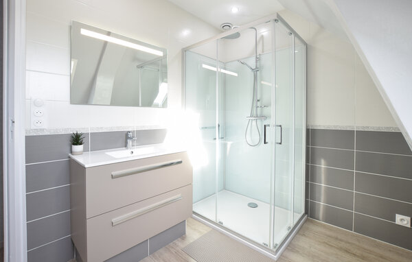 Location de vacances - Créances , France - FNM604 703