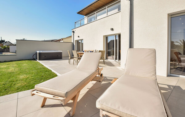 Feriehus - Creances , Frankrig - FNM623 101