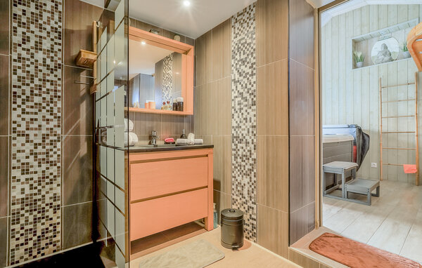 Vakantiehuis Superb gite with jacuzzi